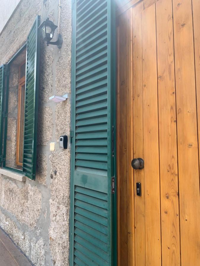 Patio Da Estrela - Chales Moura Penhas da Saúde Екстериор снимка