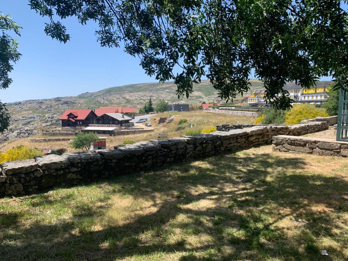 Patio Da Estrela - Chales Moura Penhas da Saúde Екстериор снимка